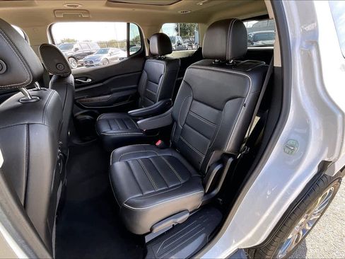 Certified 2023 GMC Acadia Denali w/ Denali Ultimate Package image 19