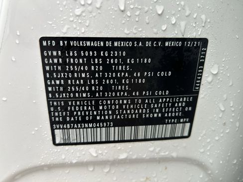 Used 2022 Volkswagen Tiguan SEL R-Line image 26