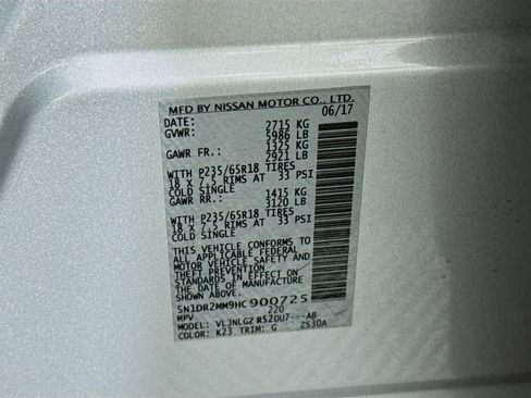 Used 2017 Nissan Pathfinder SL image 39