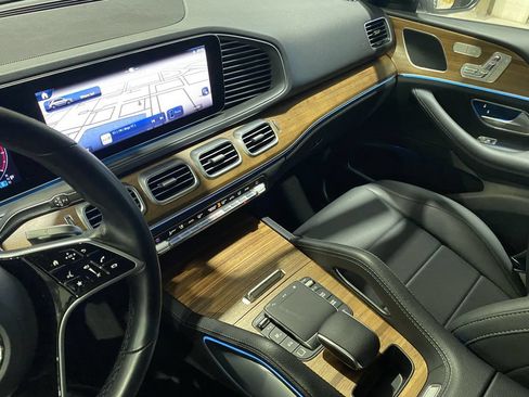 Used 2025 Mercedes-Benz GLE 350 4MATIC image 8