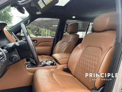 Used 2021 INFINITI QX80 Sensory w/ All-Season Package RWD image 15