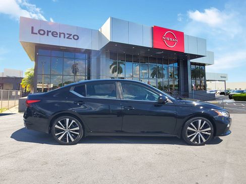 Used 2021 Nissan Altima 2.5 SR image 4