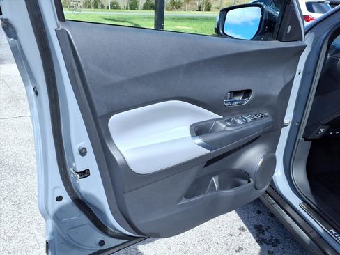 Used 2024 Nissan Kicks SR w/ SR Premium Package image 16