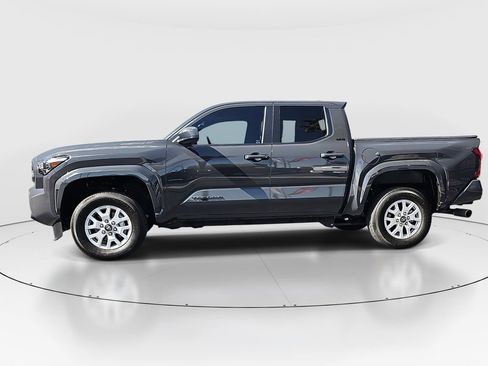 Certified 2025 Toyota Tacoma SR5 AWD/4WD image 8