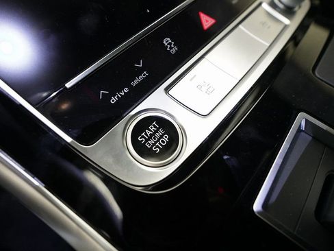 New 2026 Audi Q7 3.0T Premium Plus AWD/4WD image 32