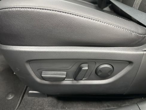 Certified 2025 MAZDA CX-50 AWD 2.5 S w/ Accent Package image 16