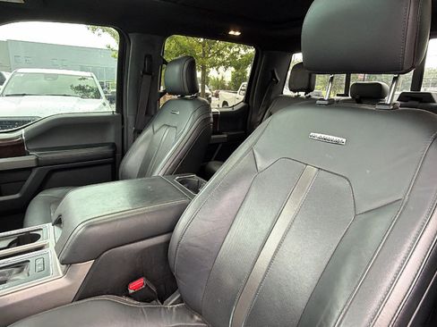 Used 2015 Ford F150 Platinum w/ Equipment Group 701A Luxury AWD/4WD image 17