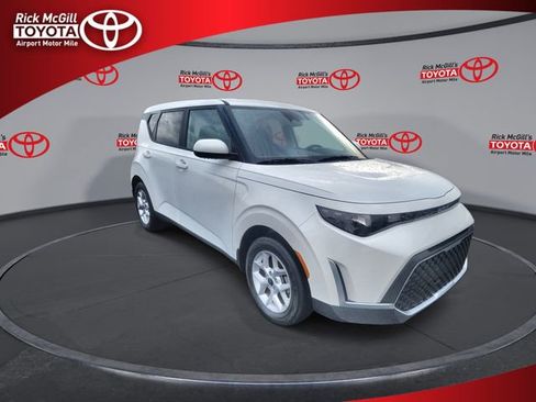 Used 2024 Kia Soul LX w/ Option Group 015 image 2