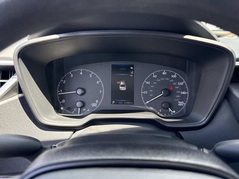Used 2023 Toyota Corolla LE FWD image 29