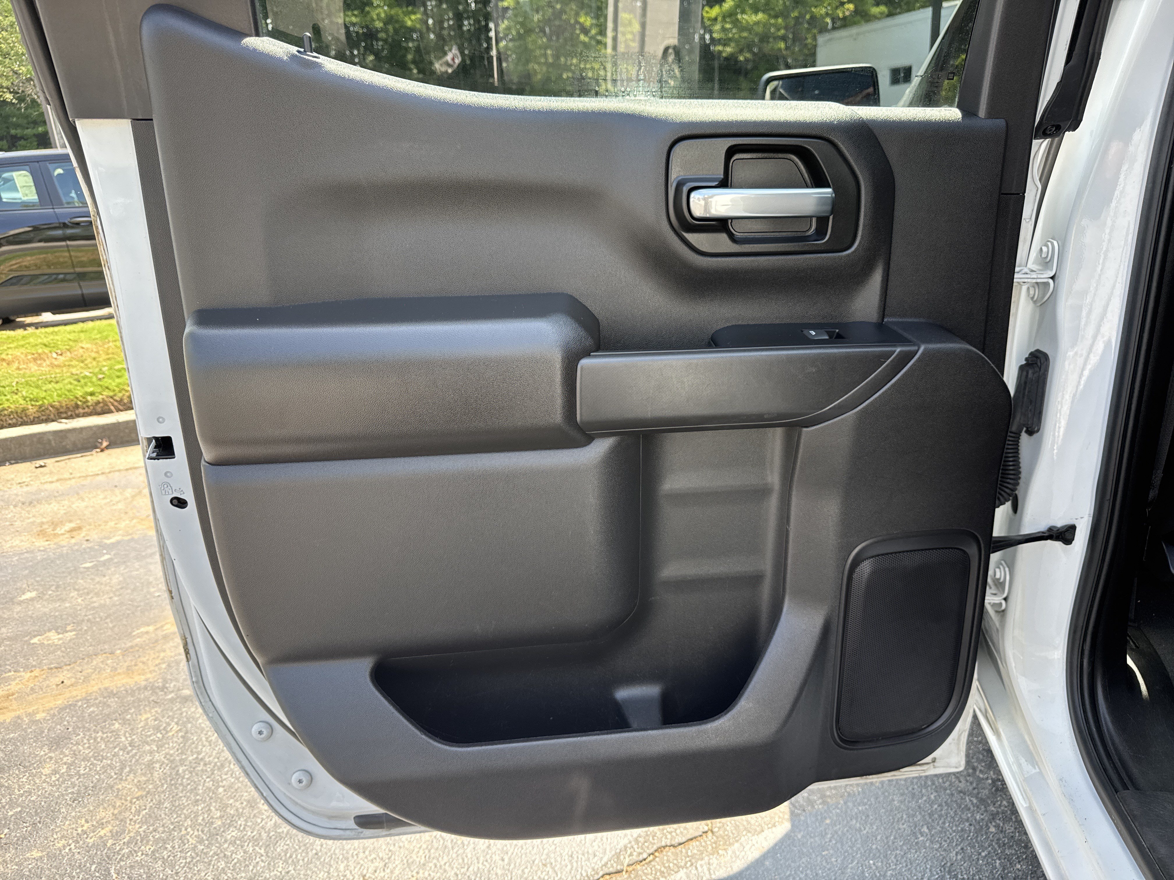 Used 2023 Chevrolet Silverado 1500 Custom w/ LPO, Dark Essentials Package RWD image 20