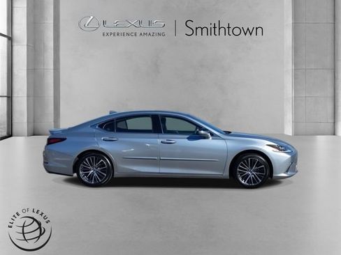 Certified 2023 Lexus ES 350 w/ Premium Package image 5