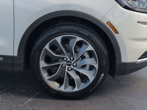 Certified 2023 Lincoln Nautilus Reserve AWD/4WD image 11