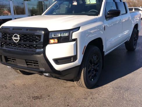 New 2026 Nissan Frontier SV w/ SV Convenience Package AWD/4WD image 4