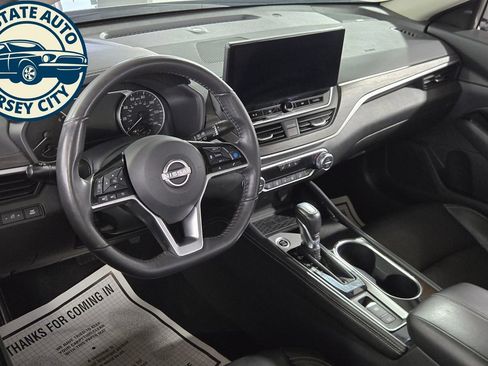 Used 2023 Nissan Altima 2.5 SL FWD image 10