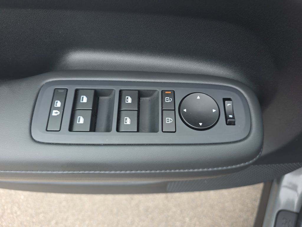 Used 2026 Hyundai Santa Fe SEL AWD/4WD image 29