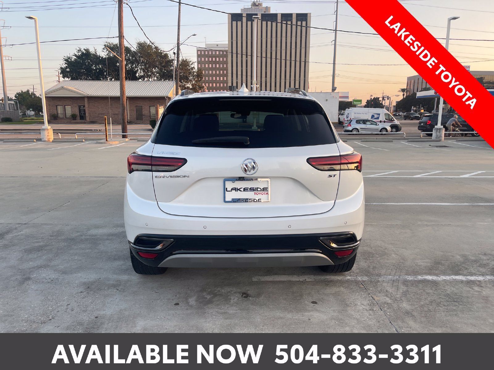 Used 2023 Buick Envision Essence w/ Sport Touring Package FWD image 4