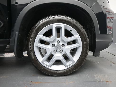 Used 2024 Honda Passport EX-L image 11