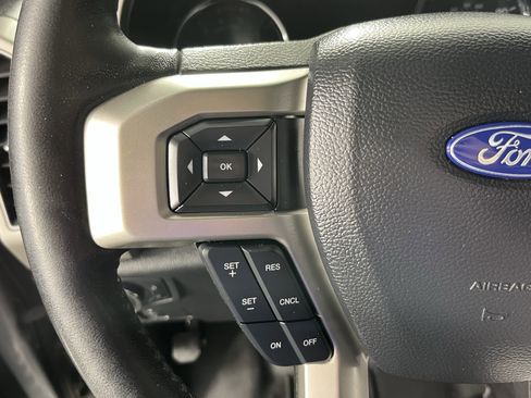 Used 2020 Ford F250 Lariat image 18