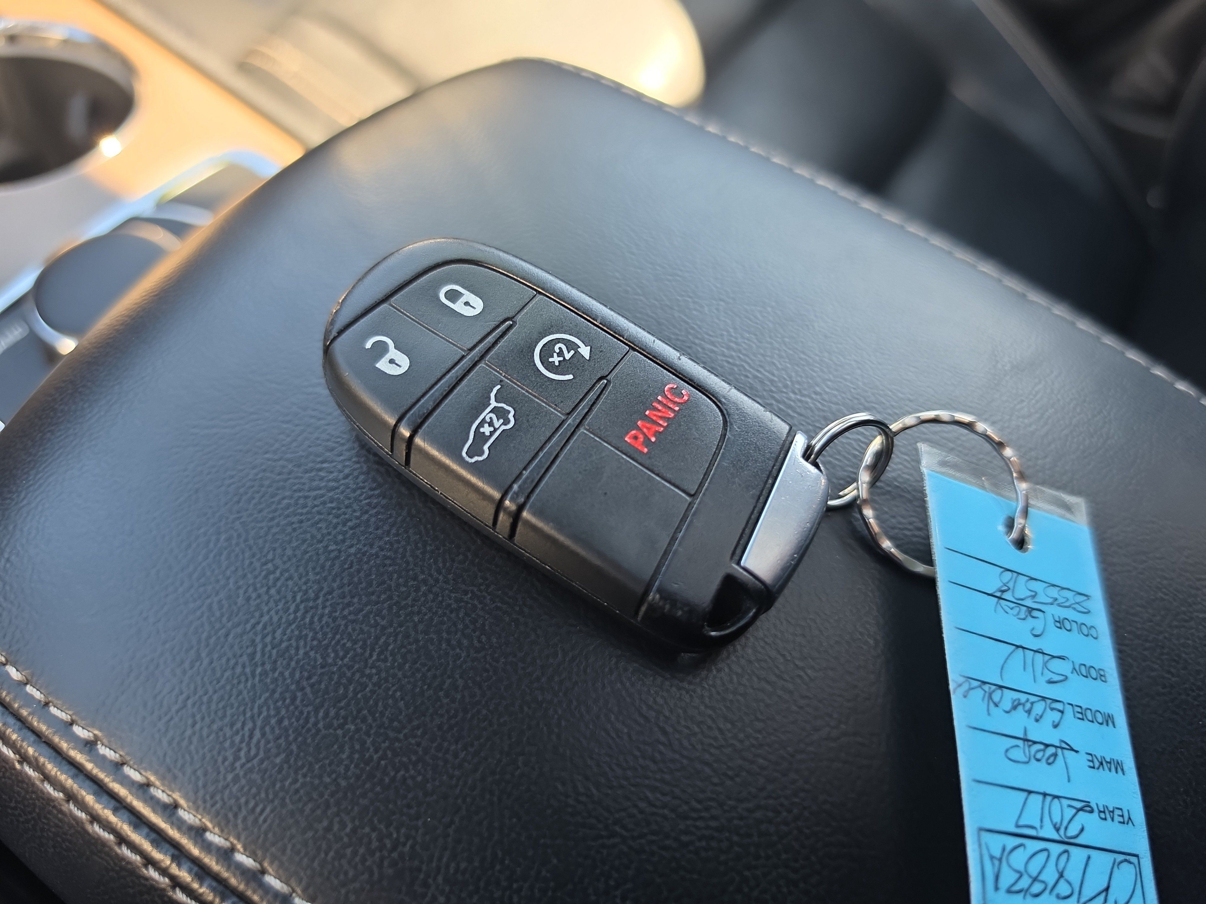 Used 2017 Jeep Grand Cherokee Limited AWD/4WD image 35
