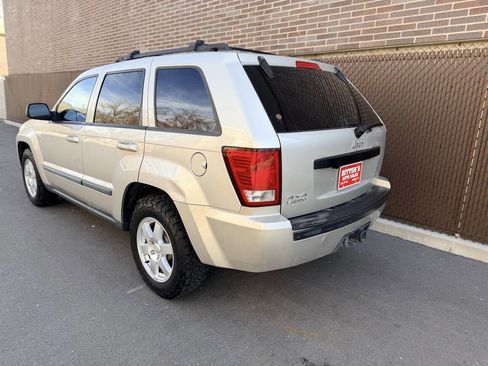 Used 2009 Jeep Grand Cherokee Laredo image 5