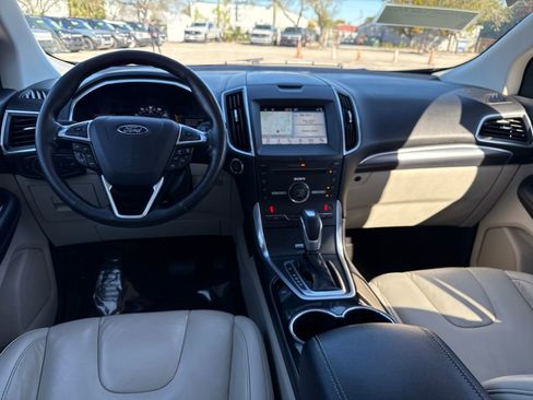 Used 2016 Ford Edge Titanium w/ Technology Package image 6