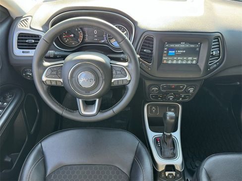 Used 2020 Jeep Compass Latitude w/ Popular Equipment Group image 15