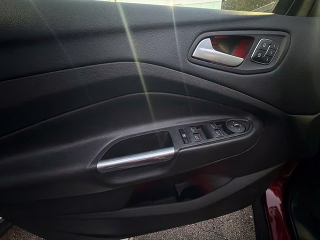 Used 2014 Ford Escape Titanium FWD image 6
