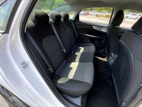 Used 2024 Kia Forte LXS FWD image 23