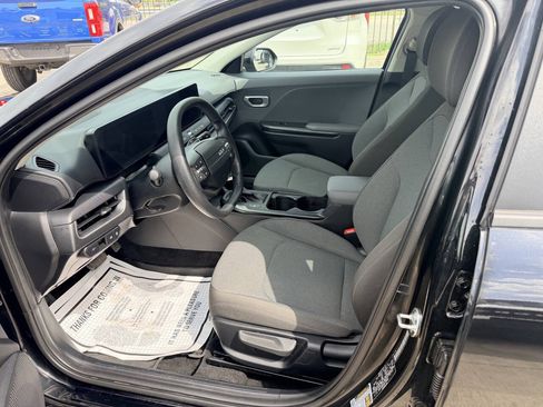 Used 2025 Kia K4 FWD image 9