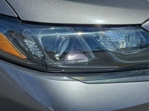 Used 2024 Toyota Camry SE FWD image 8