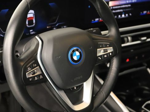 Used 2024 BMW i4 eDrive40 w/ Premium Package RWD image 16