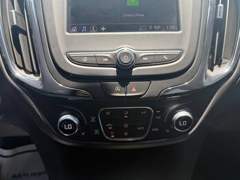 Used 2024 Chevrolet Equinox RS FWD image 38