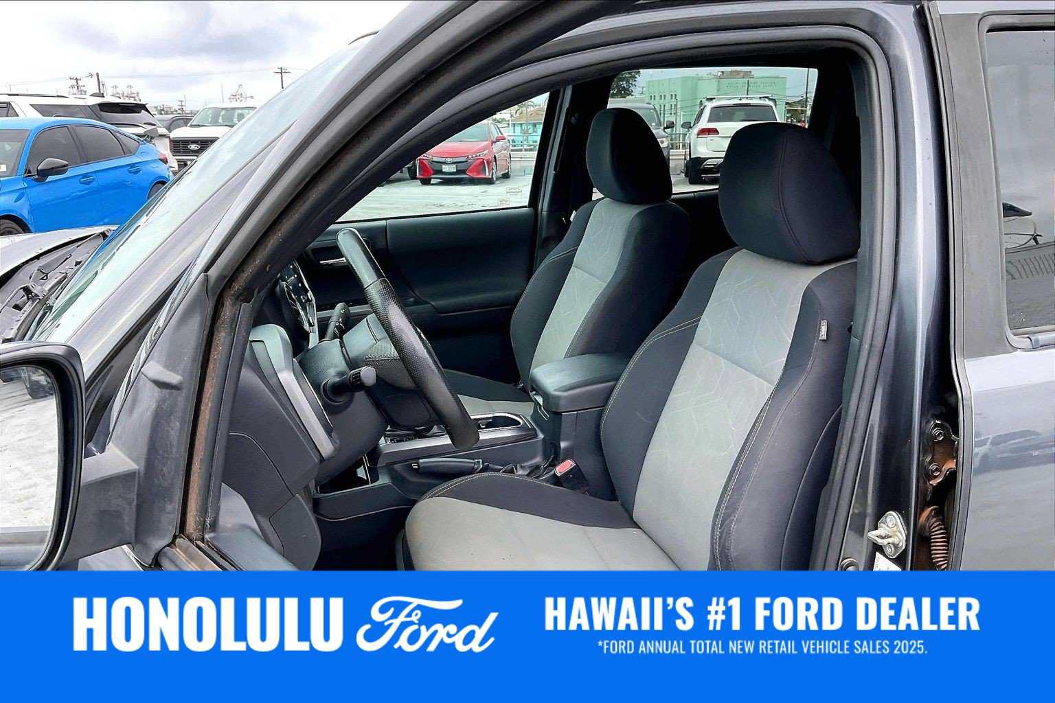 Used 2020 Toyota Tacoma TRD Off-Road w/ Technology Package RWD image 11