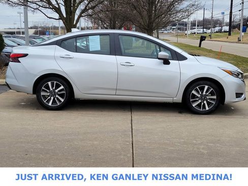 Certified 2025 Nissan Versa SV image 2