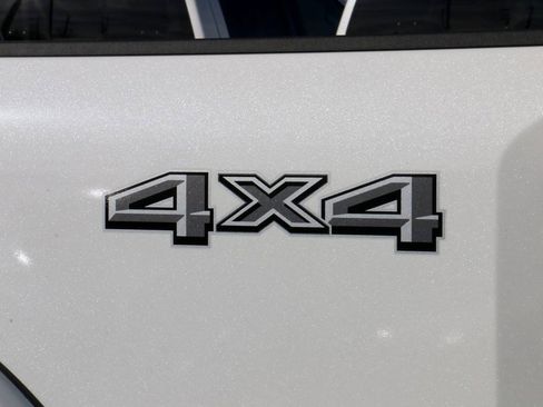 New 2026 Ford F250 Lariat w/ Black Appearance Package image 8