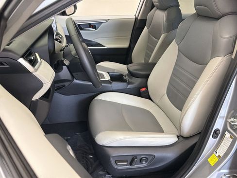 Used 2023 Toyota RAV4 XLE Premium AWD/4WD image 14