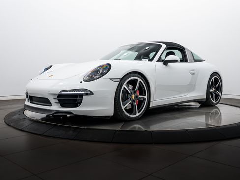 Certified 2014 Porsche 911 Targa 4S image 29