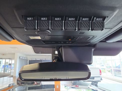 Used 2025 Ford Bronco Badlands w/ Sasquatch Package AWD/4WD image 27