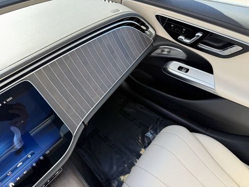 New 2026 Mercedes-Benz E 350 4MATIC Sedan image 26