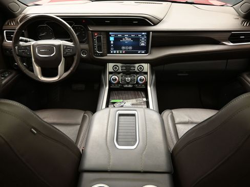 Used 2021 GMC Yukon Denali w/ Denali Ultimate Package image 14