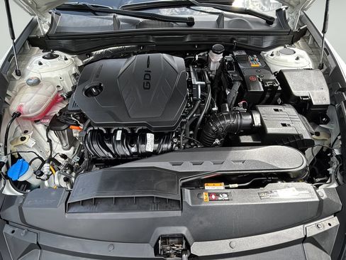 Used 2023 Hyundai Sonata SEL w/ Convenience Package FWD image 9