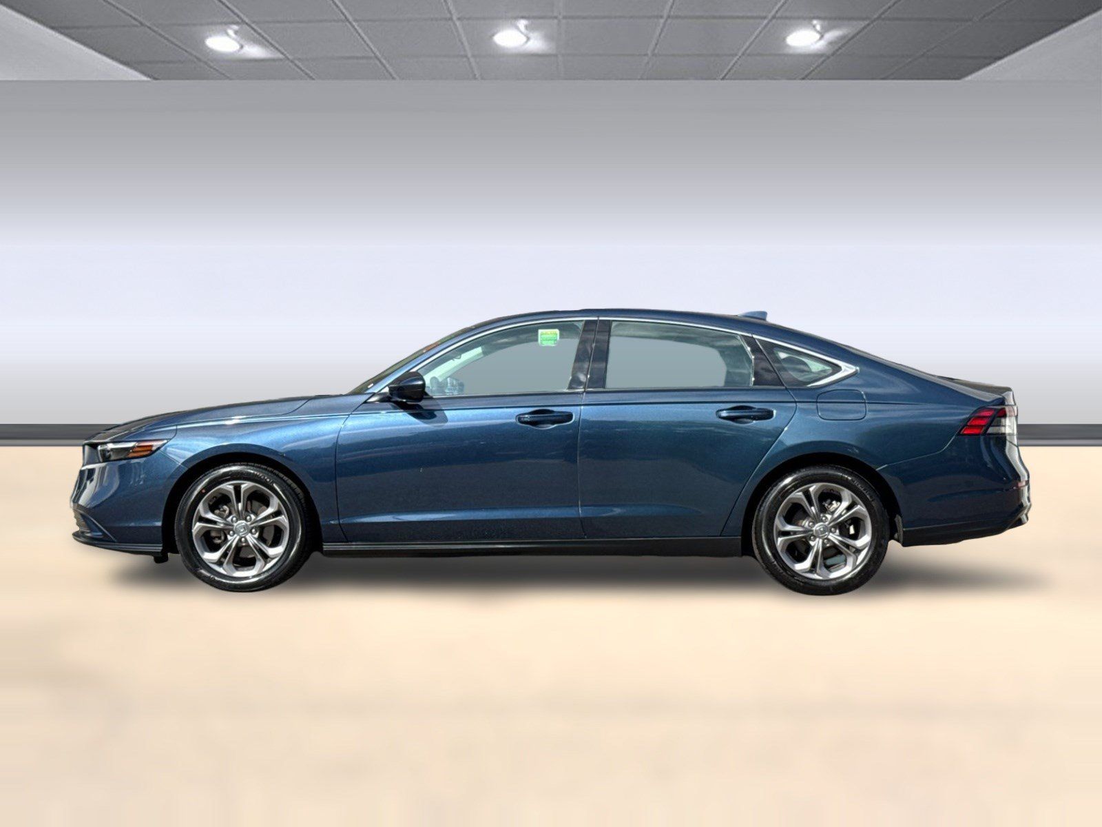 Used 2024 Honda Accord EX image 2