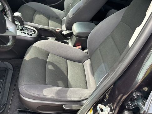 Used 2014 Chevrolet Cruze LT w/ Technology Package FWD image 19