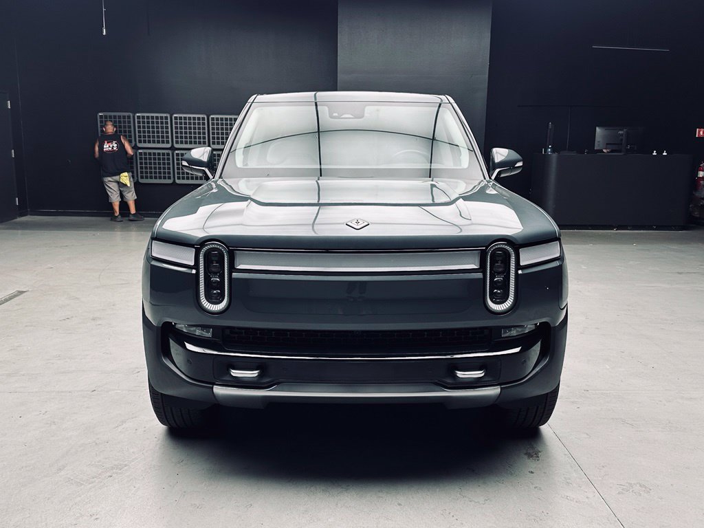 Used 2022 Rivian R1T Adventure AWD/4WD image 12