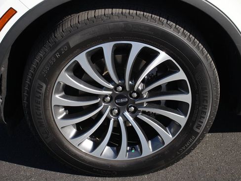 Certified 2023 Lincoln Aviator Reserve w/ Class IV Trailer Tow Package RWD image 10