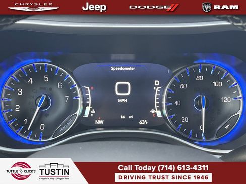 New 2026 Chrysler Pacifica Select FWD image 24