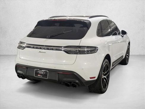 Used 2022 Porsche Macan image 5