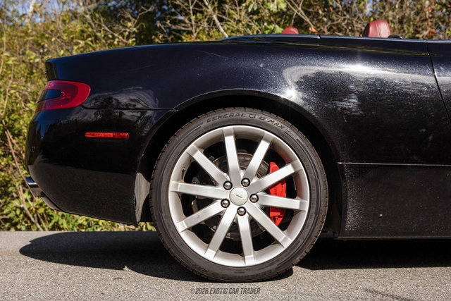 Used 2006 Aston Martin DB9 Volante RWD image 10