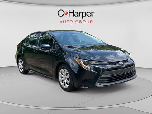 Used 2024 Toyota Corolla LE FWD image 1