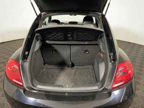 Used 2013 Volkswagen Beetle Turbo FWD image 14